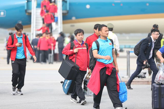 Tiền vệ Trọng Hoàng.