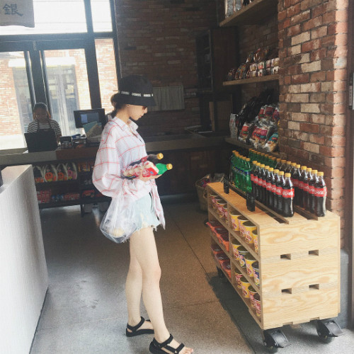 Style đời thường đáng yêu "hết phần thiên hạ" của Minh Ngọc 'Diên Hy công lược' ảnh 6