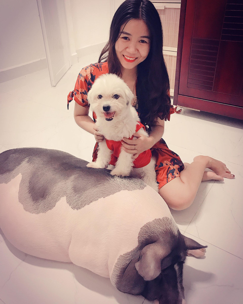 Gấu và Na kém nhau chục tuổi nhưng là đôi bạn rất thân.