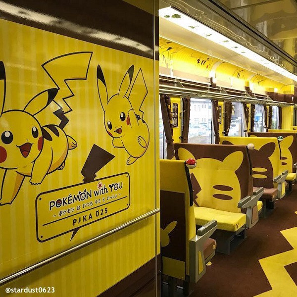 Toàn bộ tàu được trang trí bằng nhân vật Pikachu đình đám.