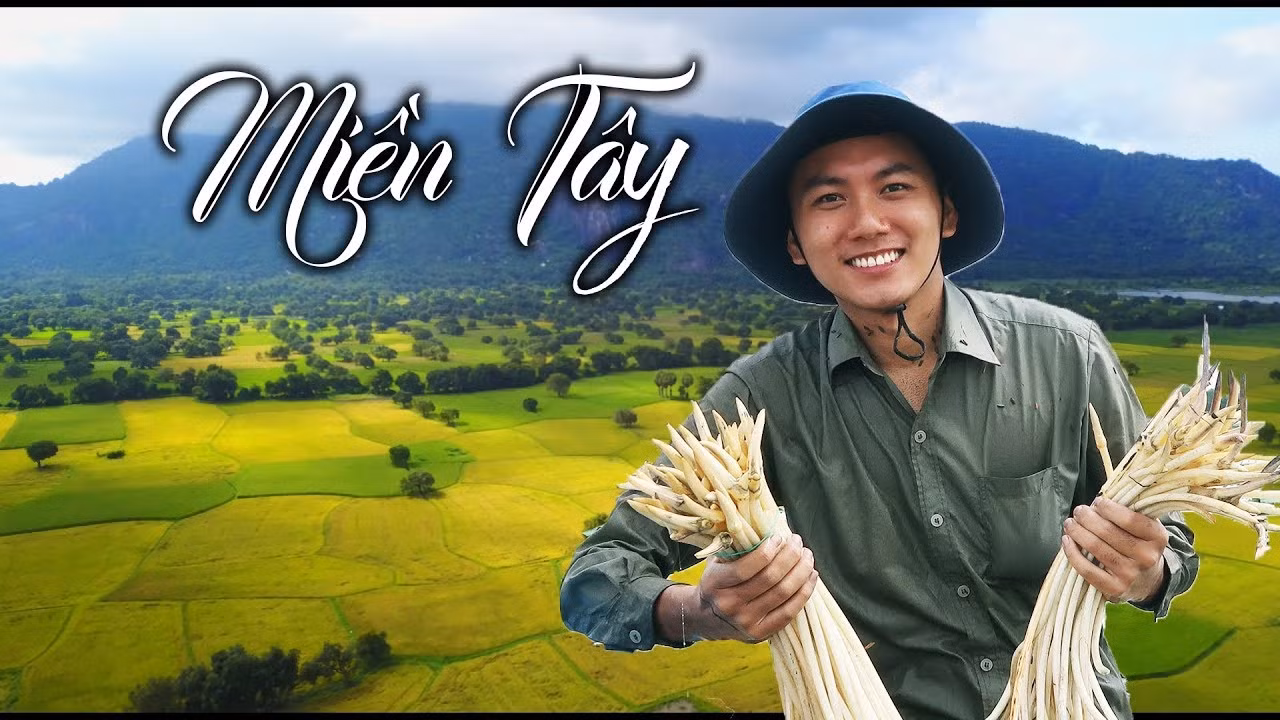 Khoai Lang Thang là vlogger du lịch được yêu thích
