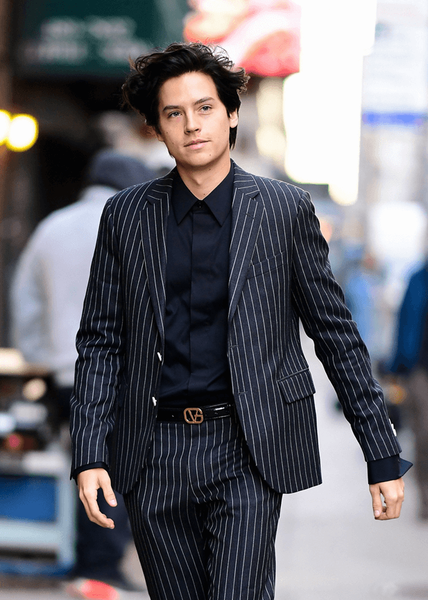 So với hình ảnh của một Cody Martin bụ bẫm năm xưa, Cole giờ đã là thiếu niên chuẩn hình mẫu bạn trai lí tưởng của nhiều cô gái.