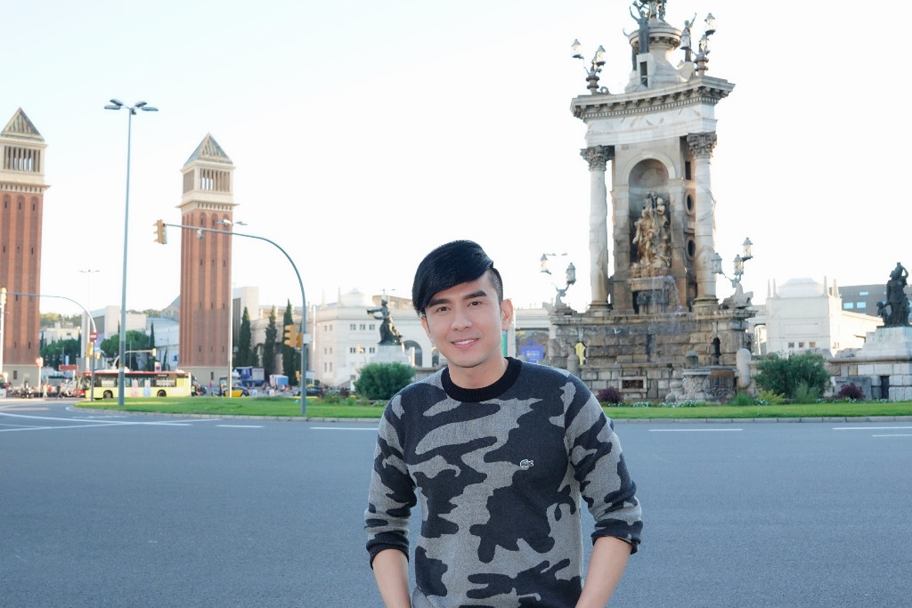 Với vẻ ngoài trẻ trung, ít ai ngờ năm nay Đan Trường đã 41 tuổi.