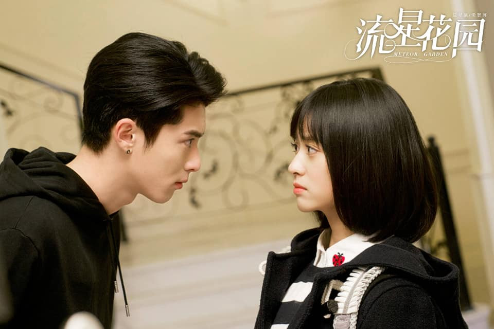 Phì cười với những tình tiết “không đỡ nổi” của “Vườn Sao Băng 2018” ảnh 8