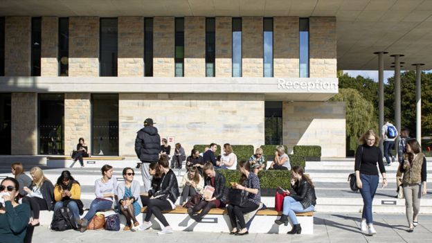 Lãnh đạo các ĐH ở Anh đồng loạt lên tiếng khi nước này thụt lùi trong việc thu hút du học sinh quốc tế .Ảnh: Gretty Images.