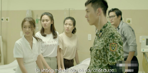 Những chi tiết vụng về trong "Hậu duệ Mặt Trời" khiến khán giả không thể bỏ qua ảnh 2