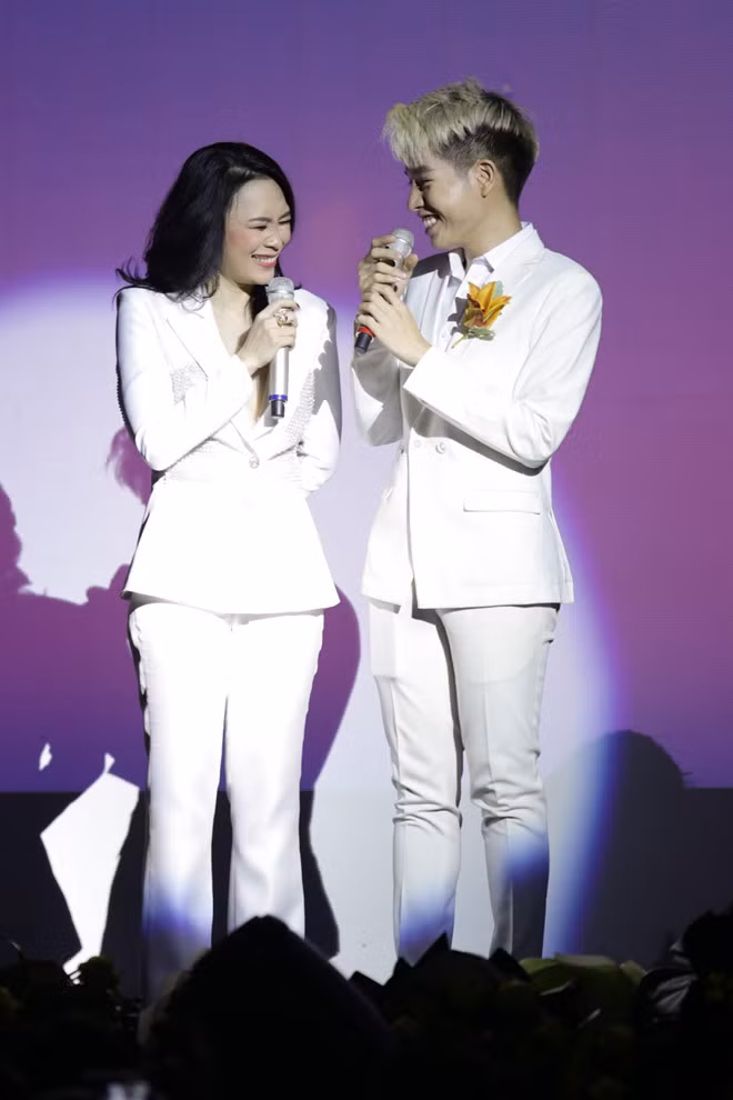 Hơn 20 năm giữa showbiz nhiều vội vàng và nhiều thay đổi, có một Mỹ Tâm luôn bình tĩnh sống ảnh 11