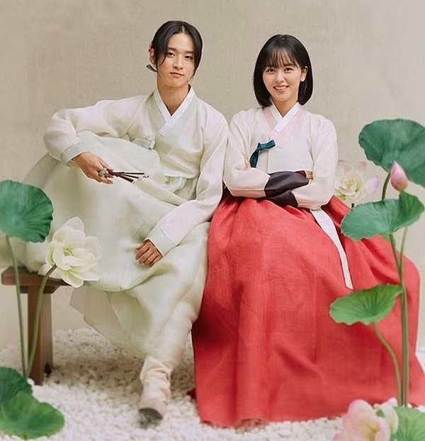 Các cặp đôi đình đám trong drama Hoa - Hàn 2019 thuộc cung hoàng đạo nào? ảnh 2