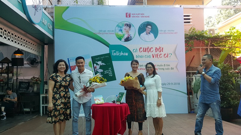 Trong năm nay, nhà thơ Nguyễn Phong Việt và nhà văn Nguyễn Quỳnh Trang đều cho ra mắt ấn phẩm mới