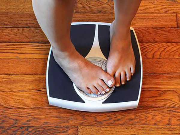 Các phụ nữ ngủ với ánh sáng vào ban đêm có nhiều khả năng tăng cân.