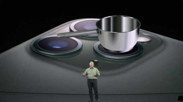 Xin giới thiệu bộ bếp từ đa năng mới đến từ Apple. Xin giới thiệu bộ bếp từ đa năng mới đến từ Apple.