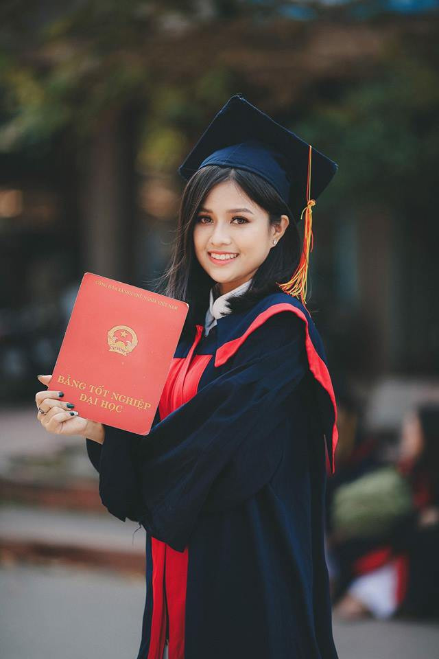 Cô Huyền My vừa ra trường cách đây không lâu. Ảnh: FBNV.