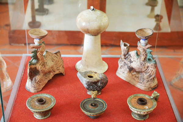 Phòng trưng bày mở cửa miễn phí cho khách đến tham quan, tìm hiểu cổ vật.