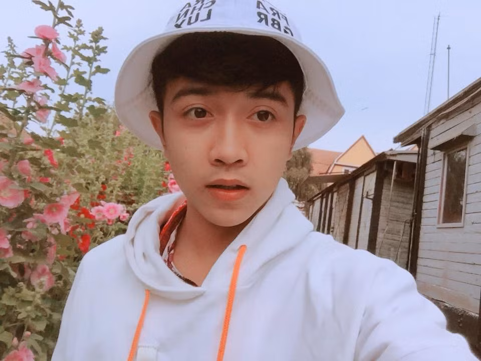 Nhiều lúc cũng "ngây thơ" chết đi được.