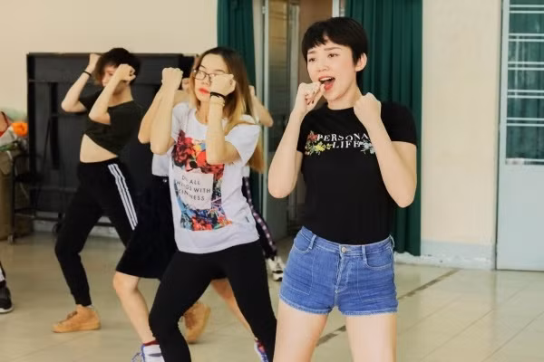 Hoàng Touliver “phù phép” bản mash-up mới nhất cho Tóc Tiên tại “MAMA 2017” ảnh 2