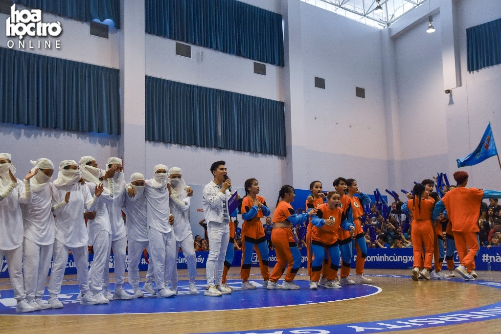 Mang không khí Hawaii tới "VUG Dance Battle", trường ĐH Bách Khoa bảo vệ thành công chức vô địch ảnh 8