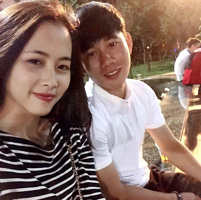 Cặp đôi rất ít khi chụp ảnh công khai cùng nhau. Cặp đôi rất ít khi chụp ảnh công khai cùng nhau.