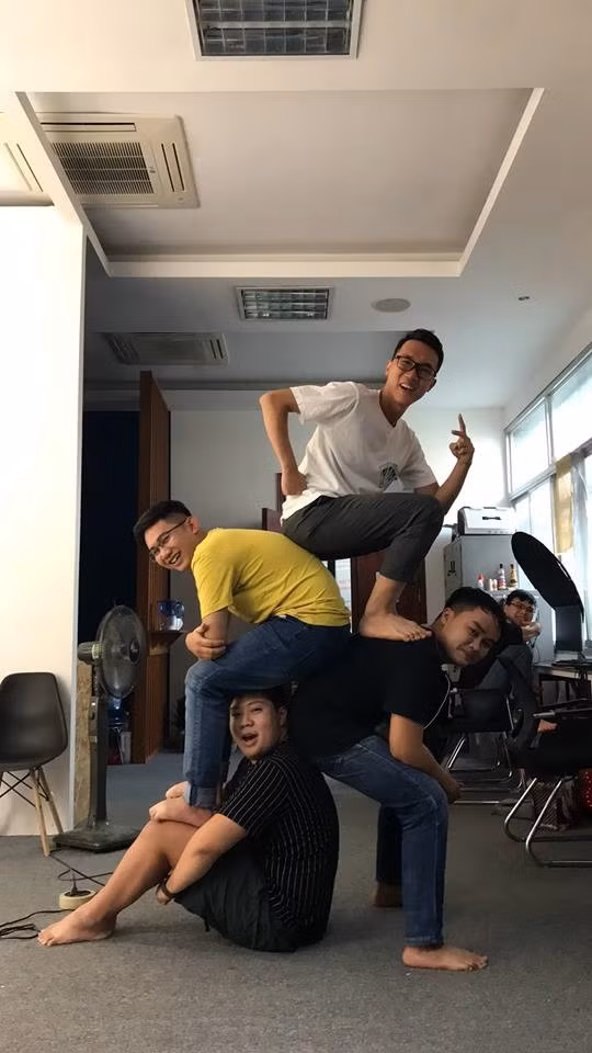 Rồi nhân viên văn phòng. (Ảnh: Dũng Phan)