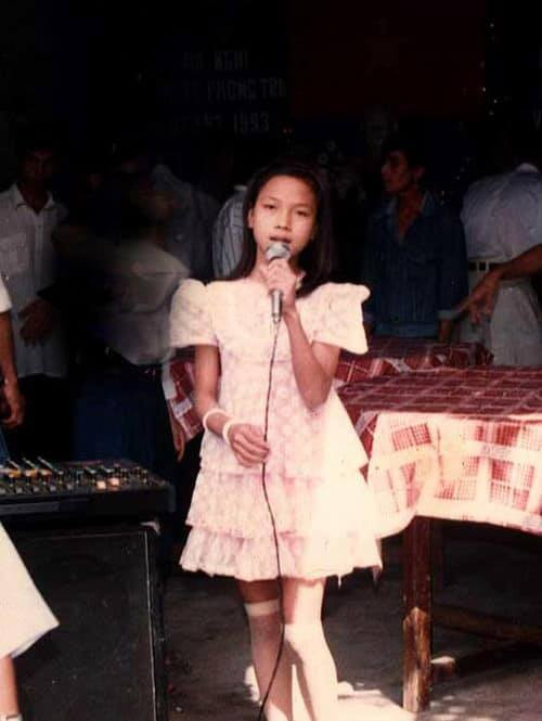 Từ bé đã mang dáng vóc “ngôi sao” với gu thời trang thời thượng.