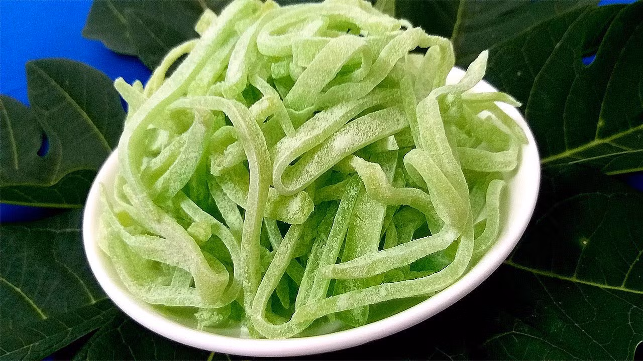 Bên cạnh những loại mứt truyền thống, Tết Canh Tý không thiếu các món mứt lạ ảnh 2
