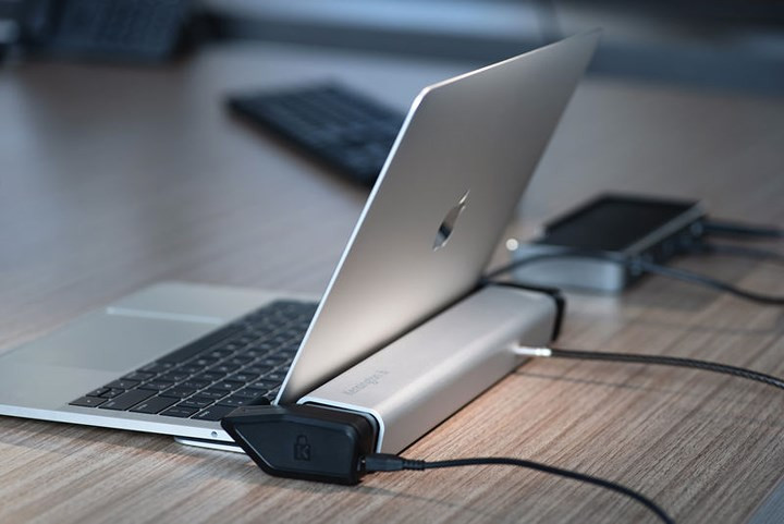 Việc bảo mật thông tin ngày càng được chú ý, trong đó bảo vệ máy tính xách tay với công nghệ khóa kỹ thuật số được mã hóa cũng là xu hướng tất yếu.