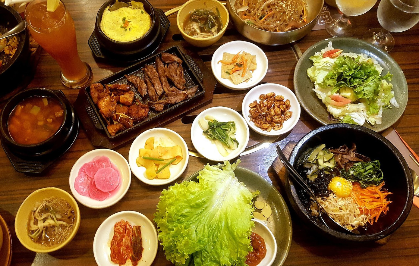 Tết này ăn gì: Tết ấm no với 20 quán buffet mở xuyên Tết tại Hà Nội và TP.HCM ảnh 15