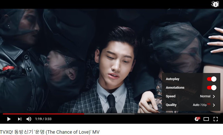 Rồi TVXQ đều không hề có một phụ đề nào