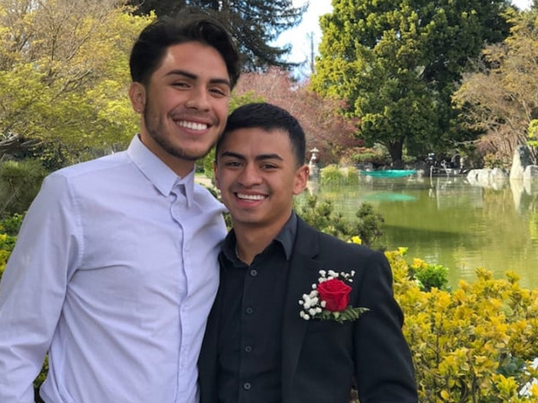 Louis Jr. và Christian - quá dễ thương phải không?!