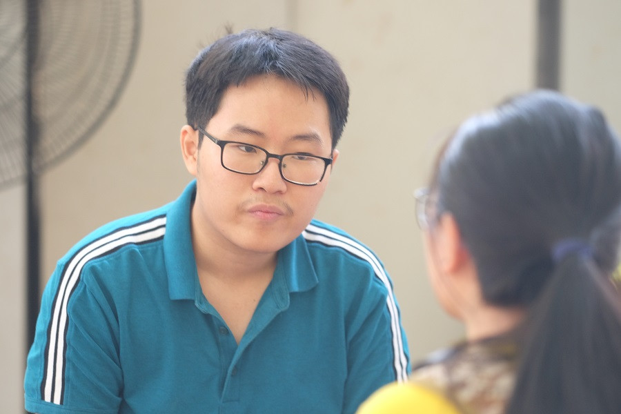 Câu hỏi xoáy được các “giáo sư xoay” teen giải đáp ngon lành.