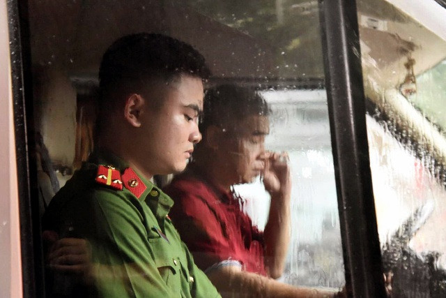 Tài xế Phiến tại buổi thực nghiệm hiện trường hôm 30/8.