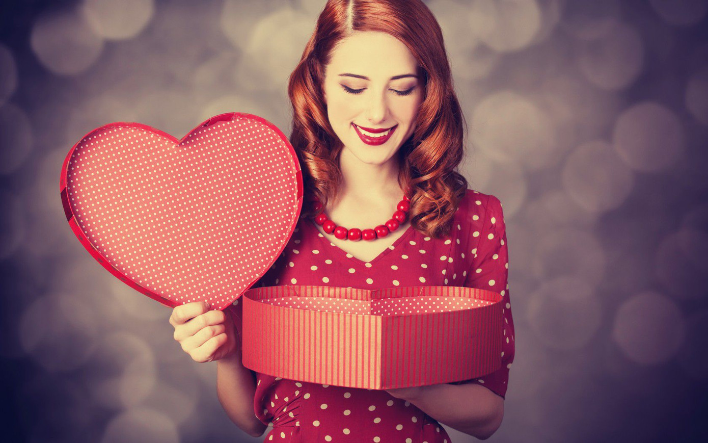 Đọc vị chính xác ngay "mật thư" đến từ những món quà tặng của chàng ảnh 1