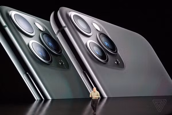 Cận cảnh cụm 3 camera của iPhone 11 Pro, Pro Max.