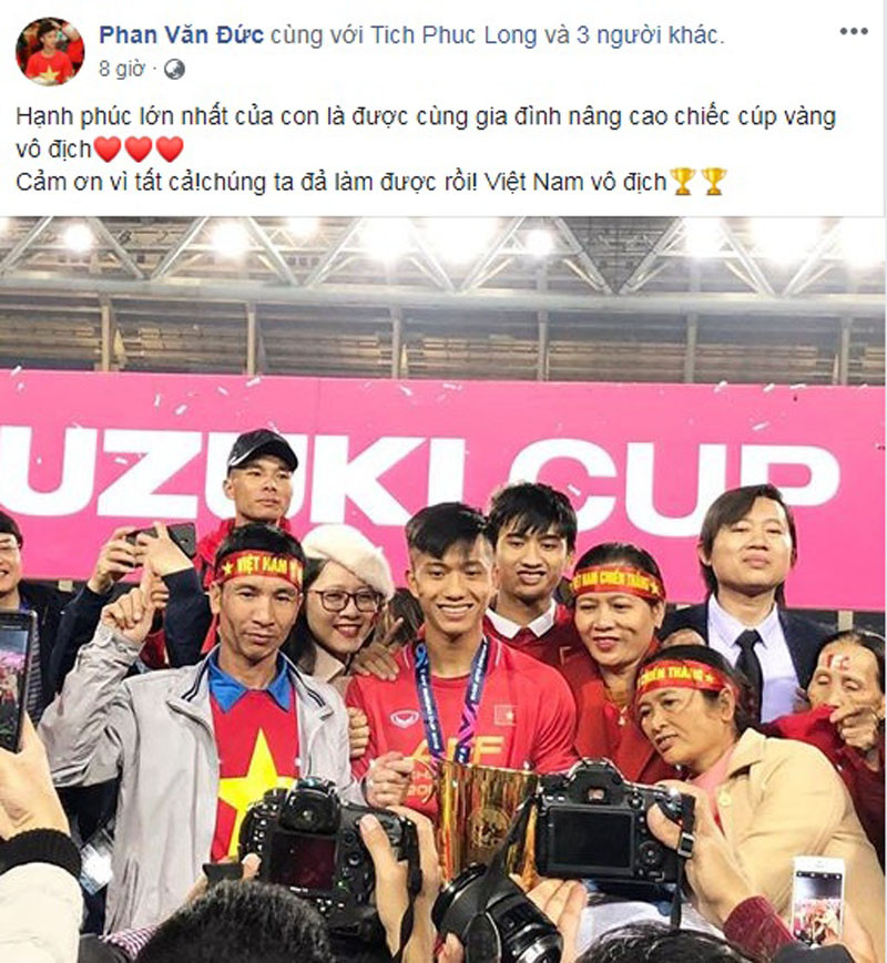 Các tuyển thủ chia sẻ cảm xúc và những khoảnh khắc ấn tượng sau trận chung kết.