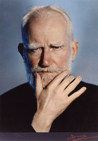 Nhà soạn kịch George Bernard Shaw.