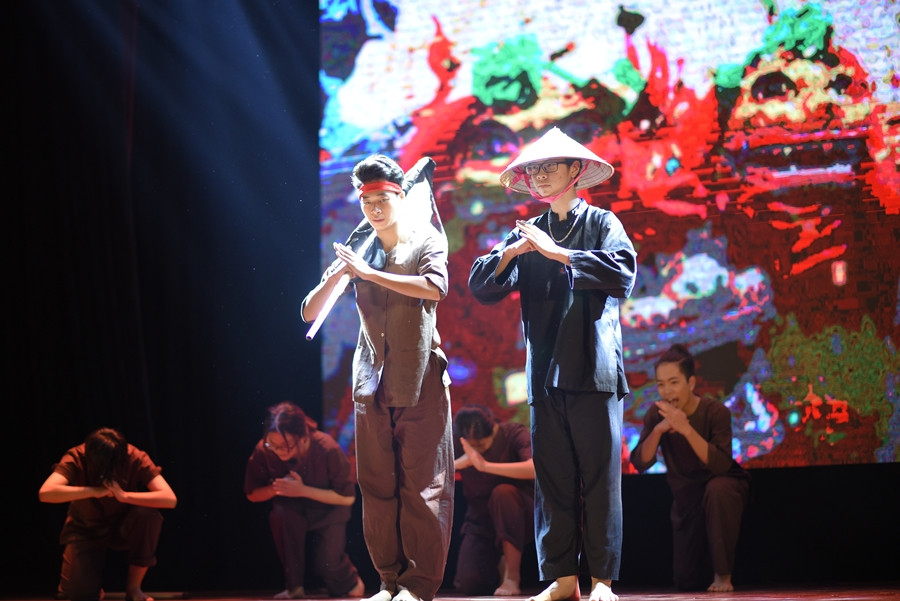 Rất nhiều màu sắc đã được thể hiện trên sân khấu Ams' Got Talent XI. Rất nhiều màu sắc đã được thể hiện trên sân khấu Ams' Got Talent XI.