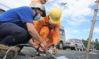 Người đàn ông tử vong bất thường bên cạnh cột điện