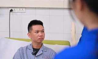 Nam thanh niên chia sẻ hành trình cứu 4 người trong vụ lật tàu trên vịnh Hạ Long