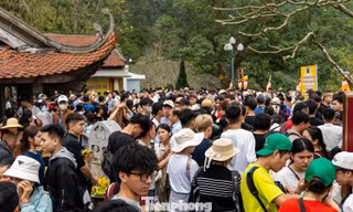 Cảnh tượng chưa từng thấy ở Yên Tử 