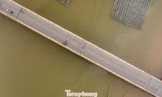 Tháo dỡ cây cầu 27 năm tuổi ở Quảng Ninh để xây cầu mới gần 800 tỷ đồng