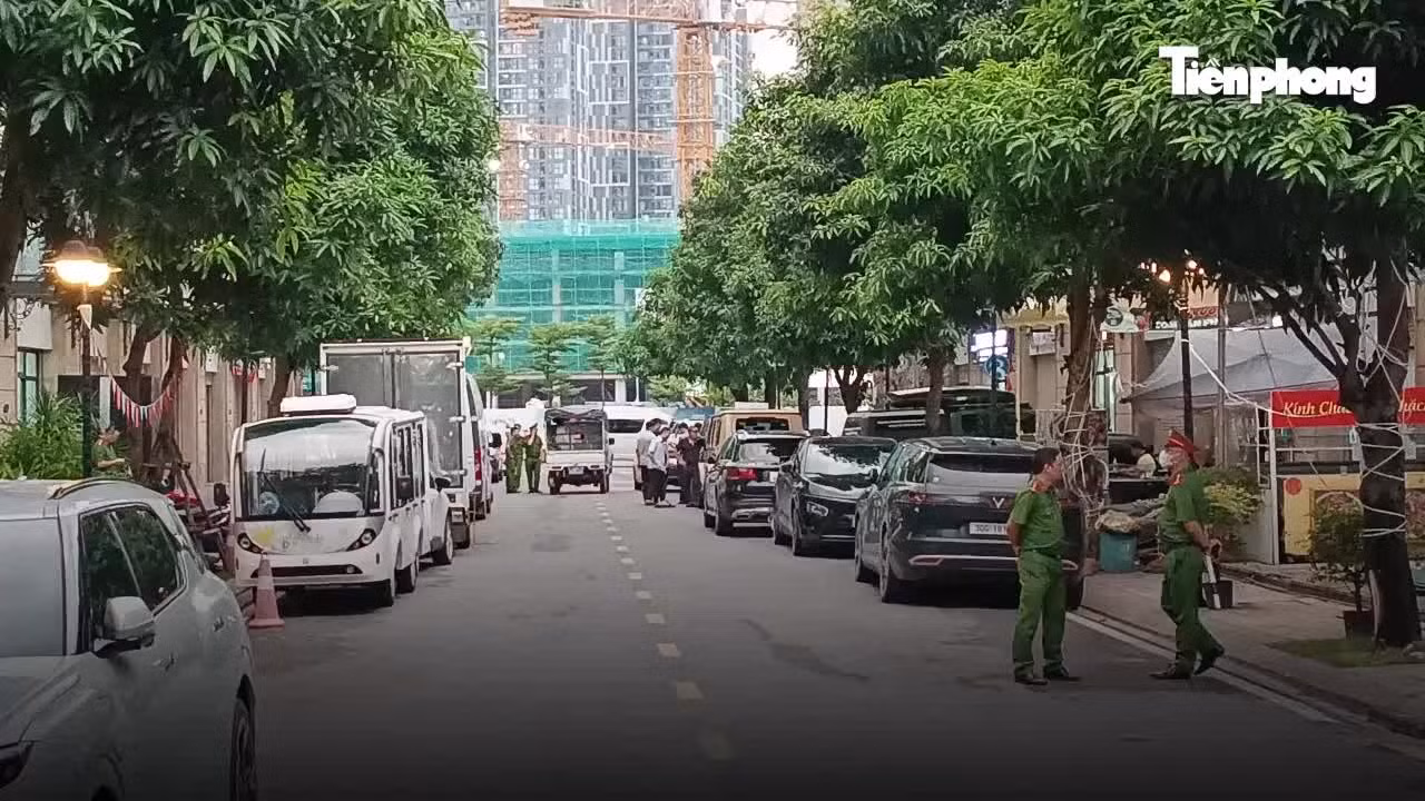 huan-hoa-hong.jpg