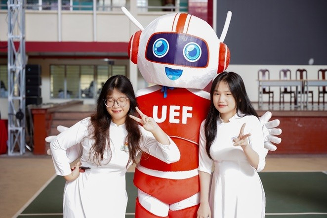 ທຶນການສຶກສາຕົ້ນໆນໍາເອົາຄຸນຄ່າທາງວິນຍານຫຼາຍໃຫ້ແກ່ຜູ້ສະຫມັກ. a1.jpg