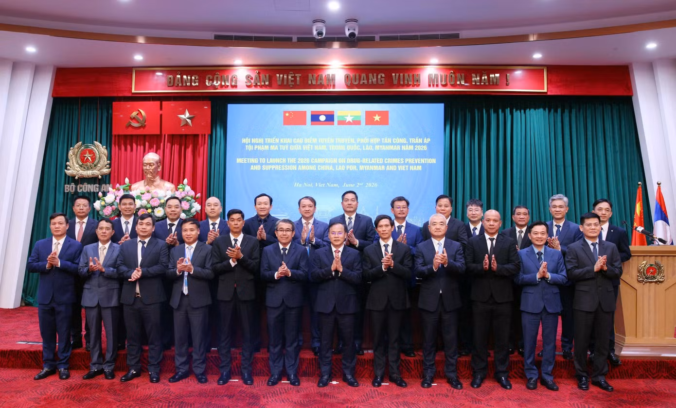 hoi-nghi-2.jpg
