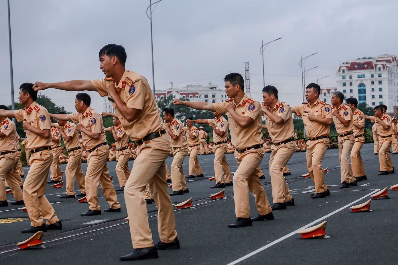 tap-huan.jpg