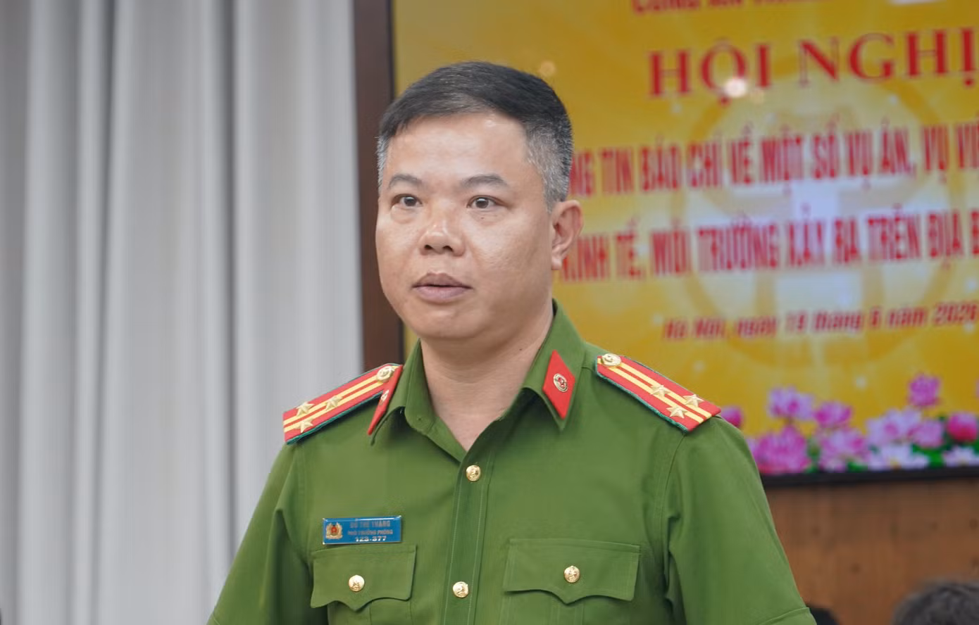 tmc02252.jpg