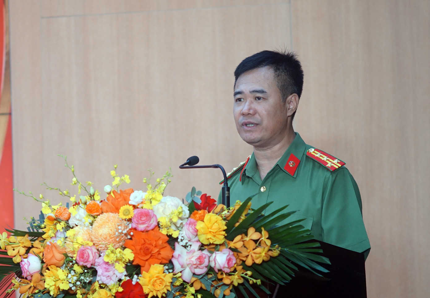 Đại tá Nguyễn Ngọc Quyền – Phó Giám đốc Công an TP Hà Nội phát biểu tại chương trình. trien-lam-anh-3.jpg