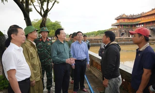 Phó Thủ tướng Mai Văn Chính: Bảo vệ các công trình kiến trúc cung đình Huế giữa mưa lũ cần đặt lên hàng đầu