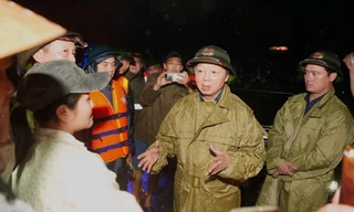 Phó Thủ tướng Trần Hồng Hà: Tập trung mọi nguồn lực hỗ trợ người dân vùng mưa lũ lịch sử
