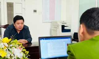 Nhiều phụ huynh bị lừa tiền vì tìm cách 'chạy trường' cho con