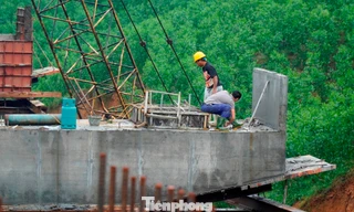 Sau mưa lũ dồn dập, tiến độ mở rộng tuyến cao tốc nối Huế - Đà Nẵng giờ ra sao?