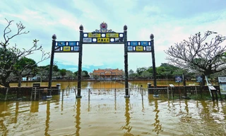 Các điểm di tích Huế tạm dừng đón khách do mưa lũ tiếp diễn khốc liệt